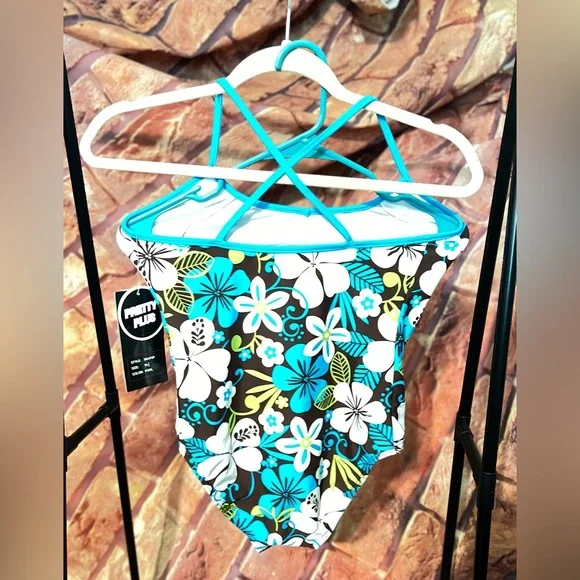 ZeroXposur 16 swimsuit - Picture 4 of 4